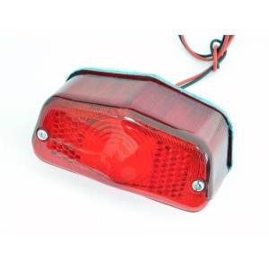 EMGO 2025/02 Lampa tylna do klasyków (wzór Lucas) (lata 1963-1973)