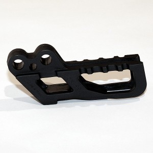 UFO PROWADNICA ŁAŃCUCHA HONDA CR 125/250 '99-'04, CRF 250R/X '04, CRF 450 '02-'04 - KOLOR CZARNY