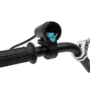 Adapter do gniazd USB i zapalniczki na kierownicę - Biketec