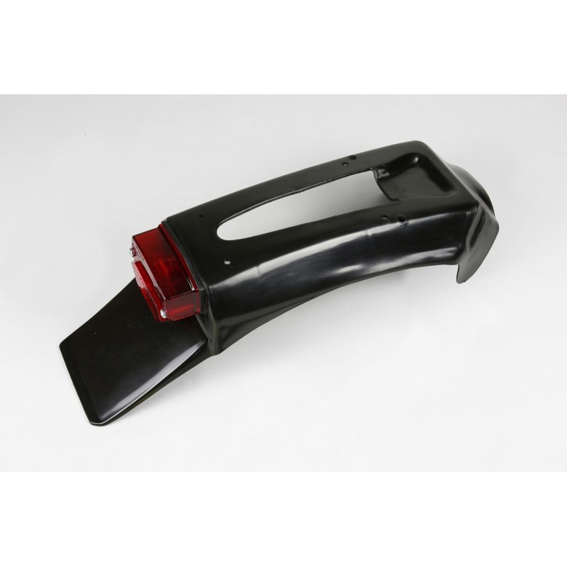 UFO BŁOTNIK TYŁ (WYPEŁNIENIE) Z LAMPKĄ SUZUKI RM 125/250 '89-92, KOLOR CZARNY