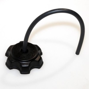 Korek zbiornika UFO do Suzuki RM 125/250 '94-'05 kolor czarny