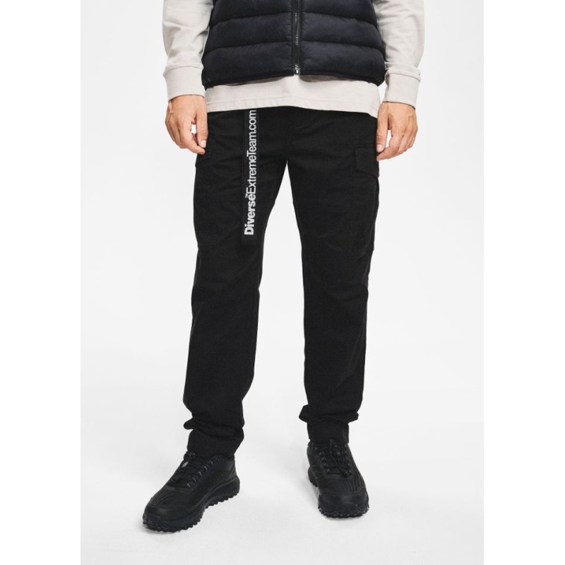 DIVERSE EXTREME TEAM - DAKAR RALLY SPODNIE DKR CARGO 256 KOLOR CZARNY 32
