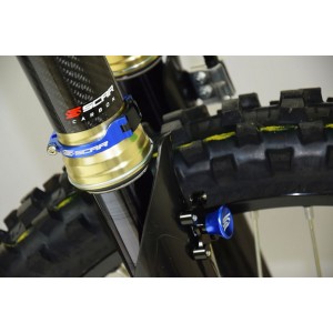 Blokada amortyzatorów do startu SCAR Racing dla KTM Husqvarna SX 250/450, SXF 250/450 - niebieski