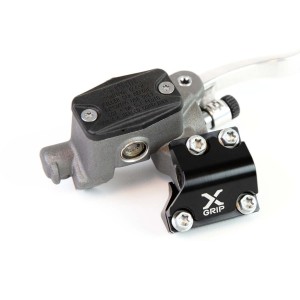 X-GRIP OSŁONA OBEJMA / WZMOCNIENIE / ZESTAW NAPRAWCZY POMPY HAMULCA/HAMULCOWEJ BRAKTEC BETA,KTM, HUSQVARNA,SHERCO KOLOR CZARNY