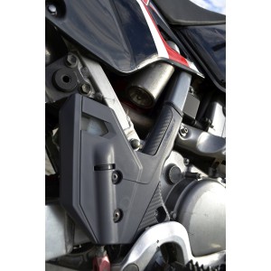 Osłony ramy do BETA 2T/4T \'20-\'23 w kolorze czarnym