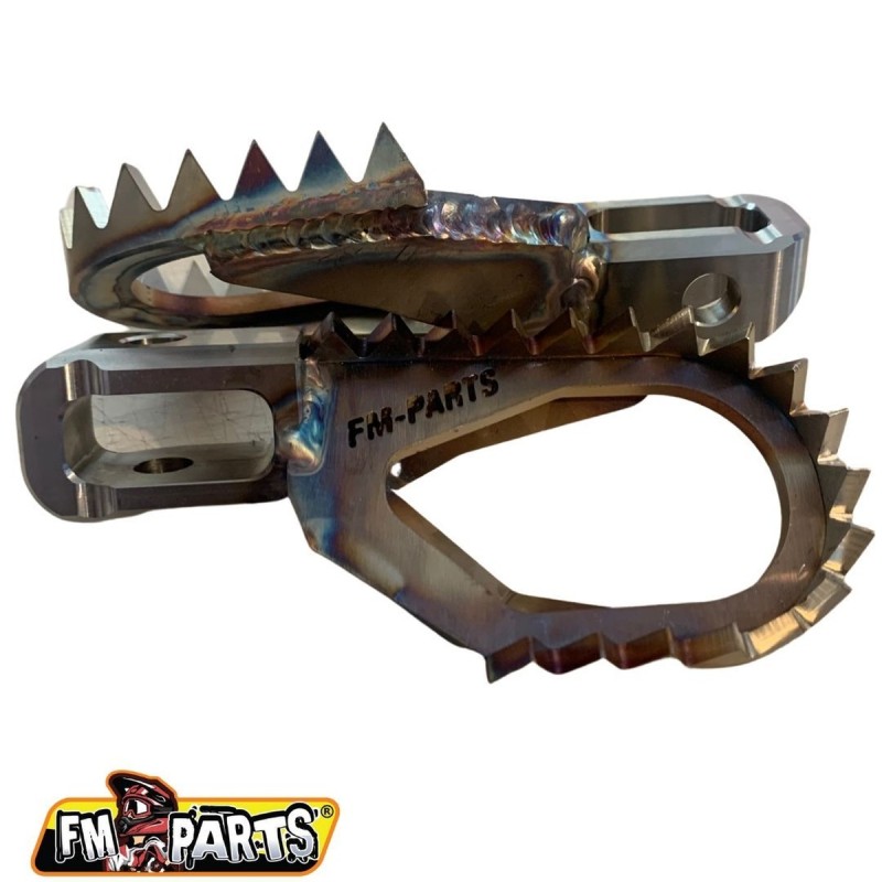 FM-PARTS OFFSET SPODNÓŻKI (KOMPLET) STAINLESS FOOTPEGS KTM / HUSQVARNA / GAS GAS '24 - KOLOR STALOWY