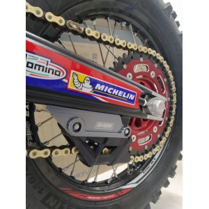 Osłona wahacza KTM SX/EXC '12-'23: Husqvarna TE/FE '14-'23: Gas Gas EC '20-'23 pomarańczowa